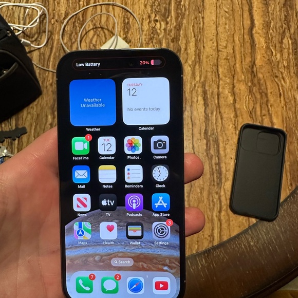 Apple iPhone 14 Pro - Picture 2 of 12